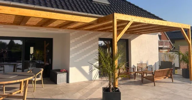 Terrassenüberdachung aus Holz